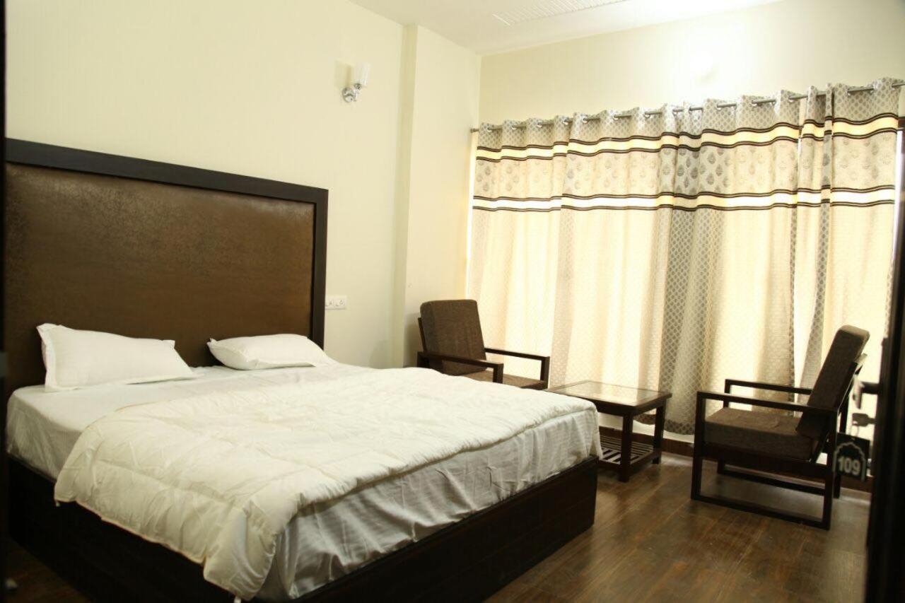 Hotel Temple View Inn Anandpur Sahib Luaran gambar